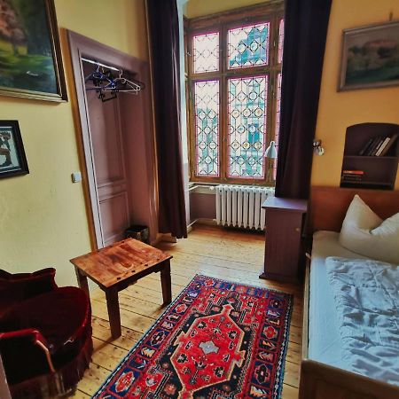 Hummel Hostel - Historische Stadtvilla Mit Garten 魏玛 外观 照片